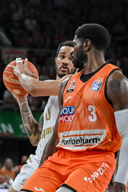 现攻防割裂 现攻防割裂