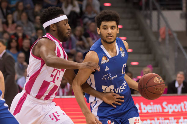 现了极高的 现了极高的